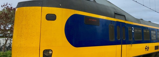 NS trein 4056 bij Grou-Jirnsum vierkant.jpg